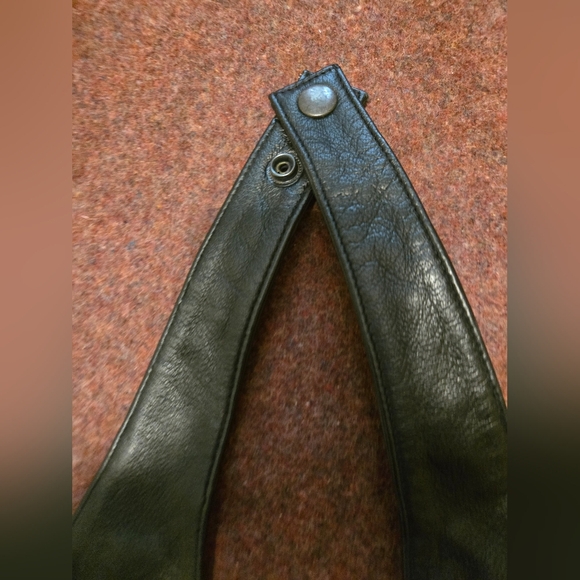 First Mfg Black Leather Halter Top With Skull And Tie Front Size Small - Picture 4 of 9